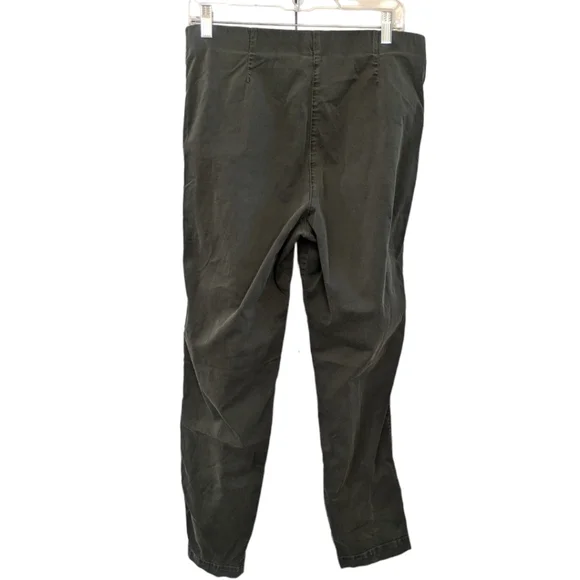 Oska Green Pull On Elastic Waist Pants. Size 3 (US 10/12)
